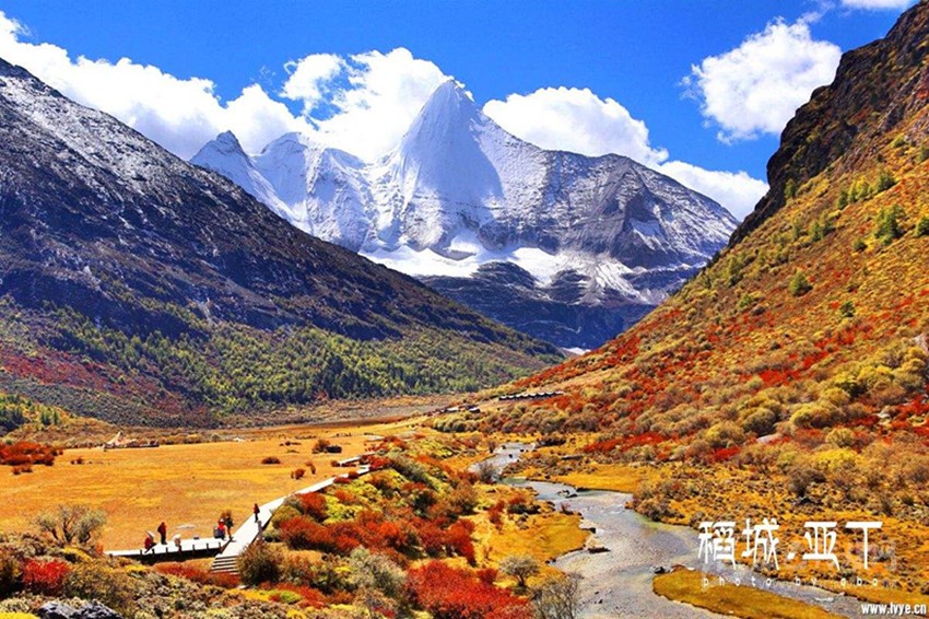 亞丁，秋滿