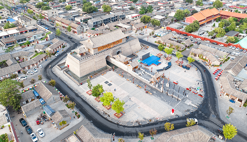 2022年9月8日，石家莊，航拍正定縣正定古城陽和樓與正定歷史文化街。